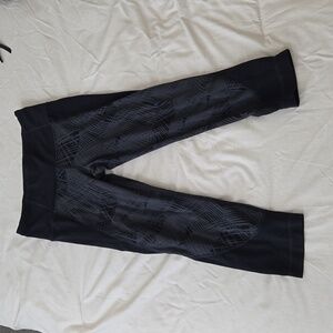 Athleta black gray crop leggings small Capri